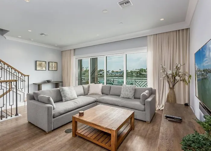 Waterfront Oasis 3 Br/4 Beds~3 Min Walk To Beach.
